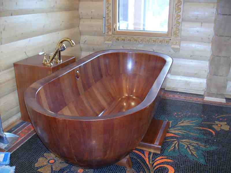 Деревянная ванна
