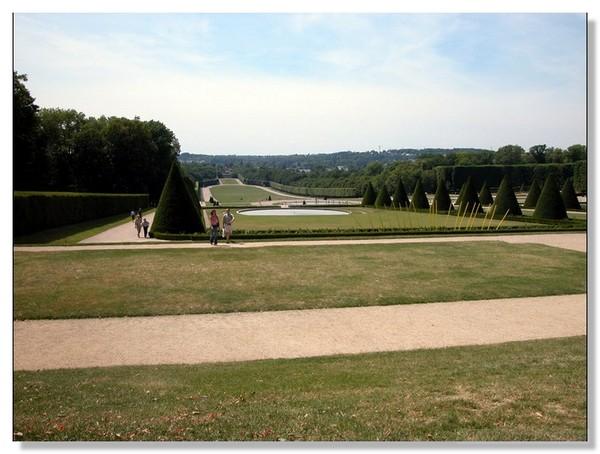 Загородный замок парк. Париж 15